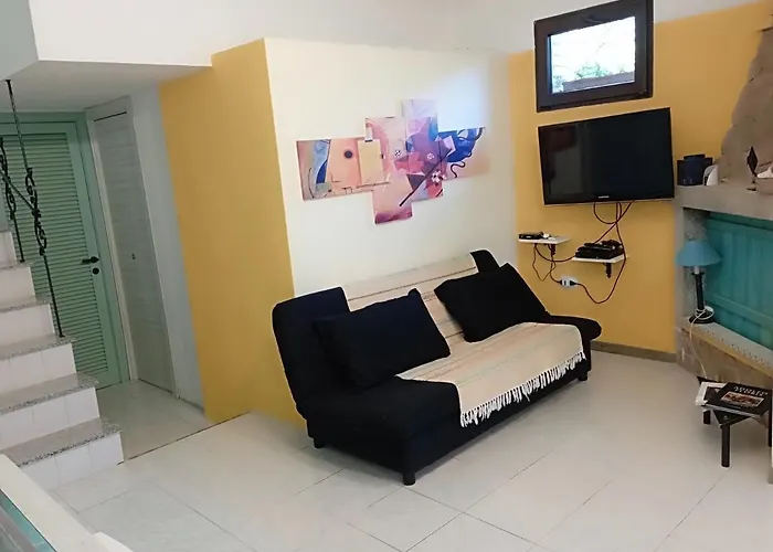 Casa vacanze Milena Villasimius, Wifi Gratuito, Ampio Giardino A 300 M Dal Mare
